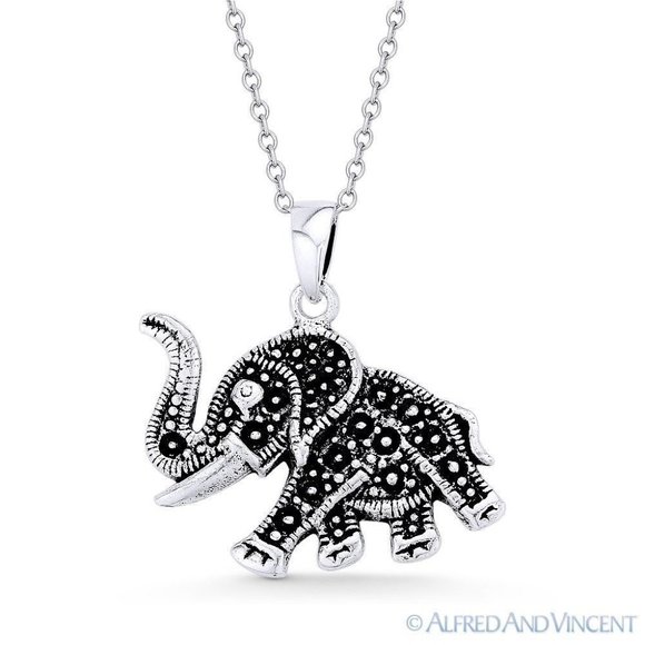 Elephant Animal Charm Pendant in Oxidized .925 Sterling Silver - Picture 1 of 1